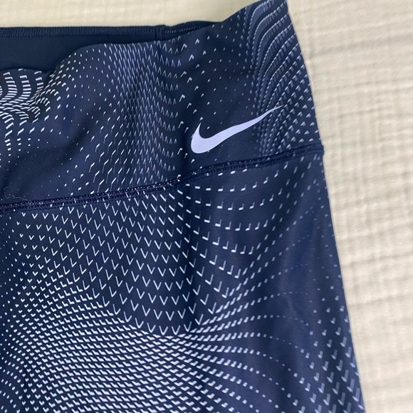 Nike Dri Fit Blue And White Full Length Leggings Size 1X - Picture 3 of 15